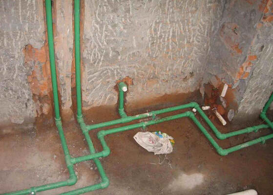 卫生间水管安装