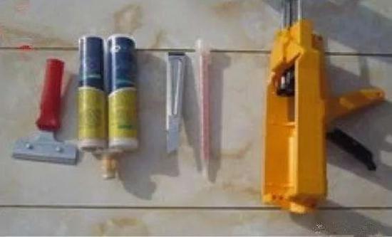自己做瓷砖美缝施工的主要步骤与注意事项