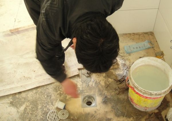 地漏反水 地漏反水