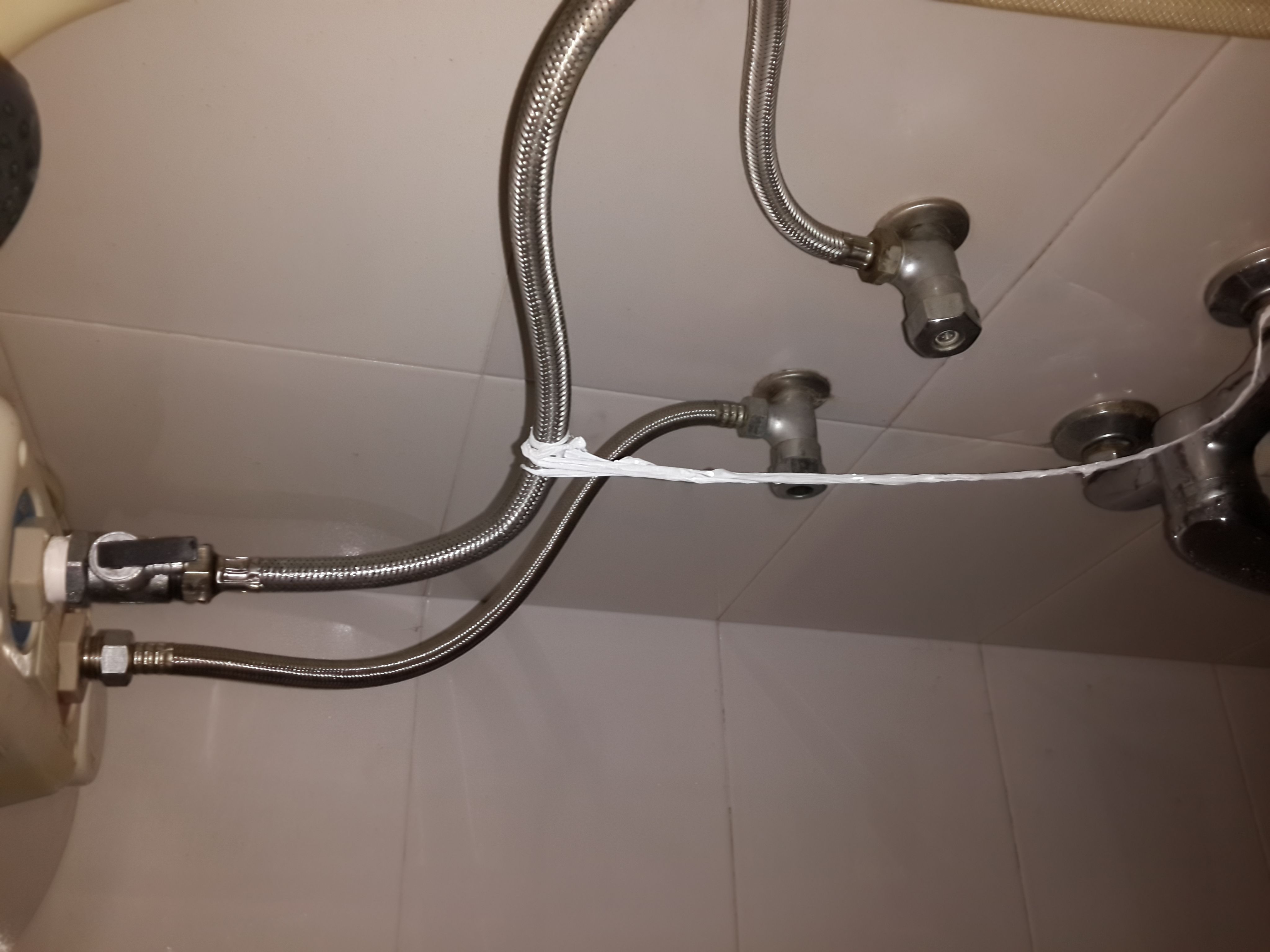 水管漏水