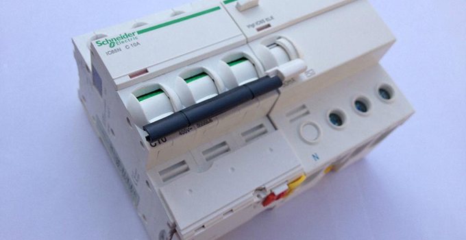 漏电保护器 漏电保护器