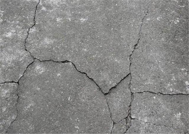 房顶隔热怎么做?水泥沥青过时了掏空隔热砖更好用 房顶隔热怎么做?水泥沥青过时了掏空隔热砖更好用