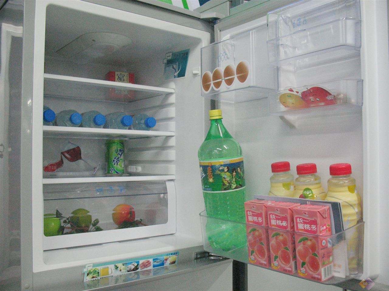 冰箱排水孔堵塞怎么办