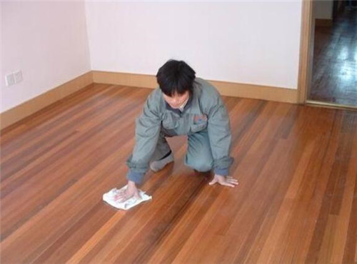木地板保养