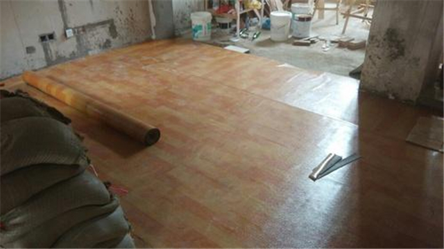 铺地板革用什么胶好