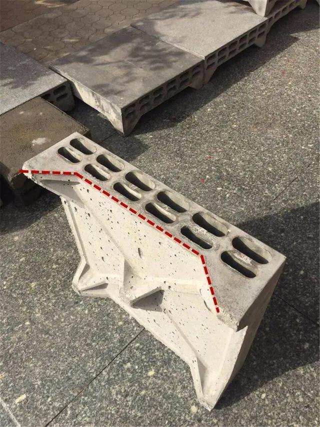 房顶隔热怎么做?水泥沥青过时了掏空隔热砖更好用 房顶隔热怎么做?水泥沥青过时了掏空隔热砖更好用