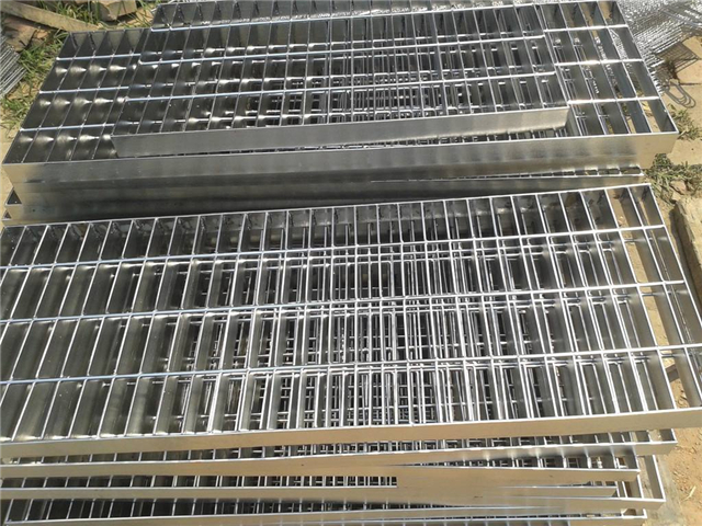 压焊钢格板是什么材质