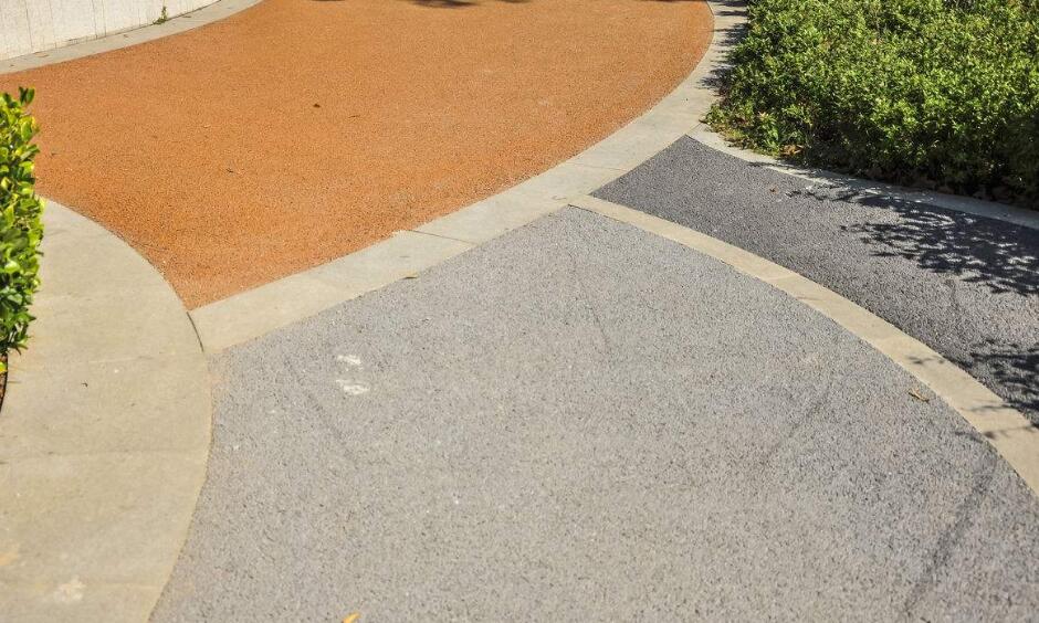 彩色水泥地面做法 彩色水泥地面施工价格