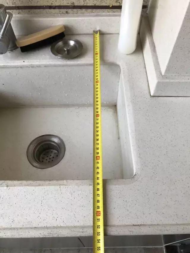 老师傅说阳台做洗衣池也有讲究,总结了13条建议,实在是很实用!