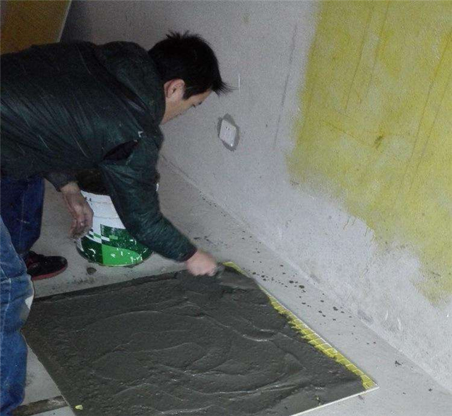 瓷砖背胶在使用过程中有哪些注意事项?