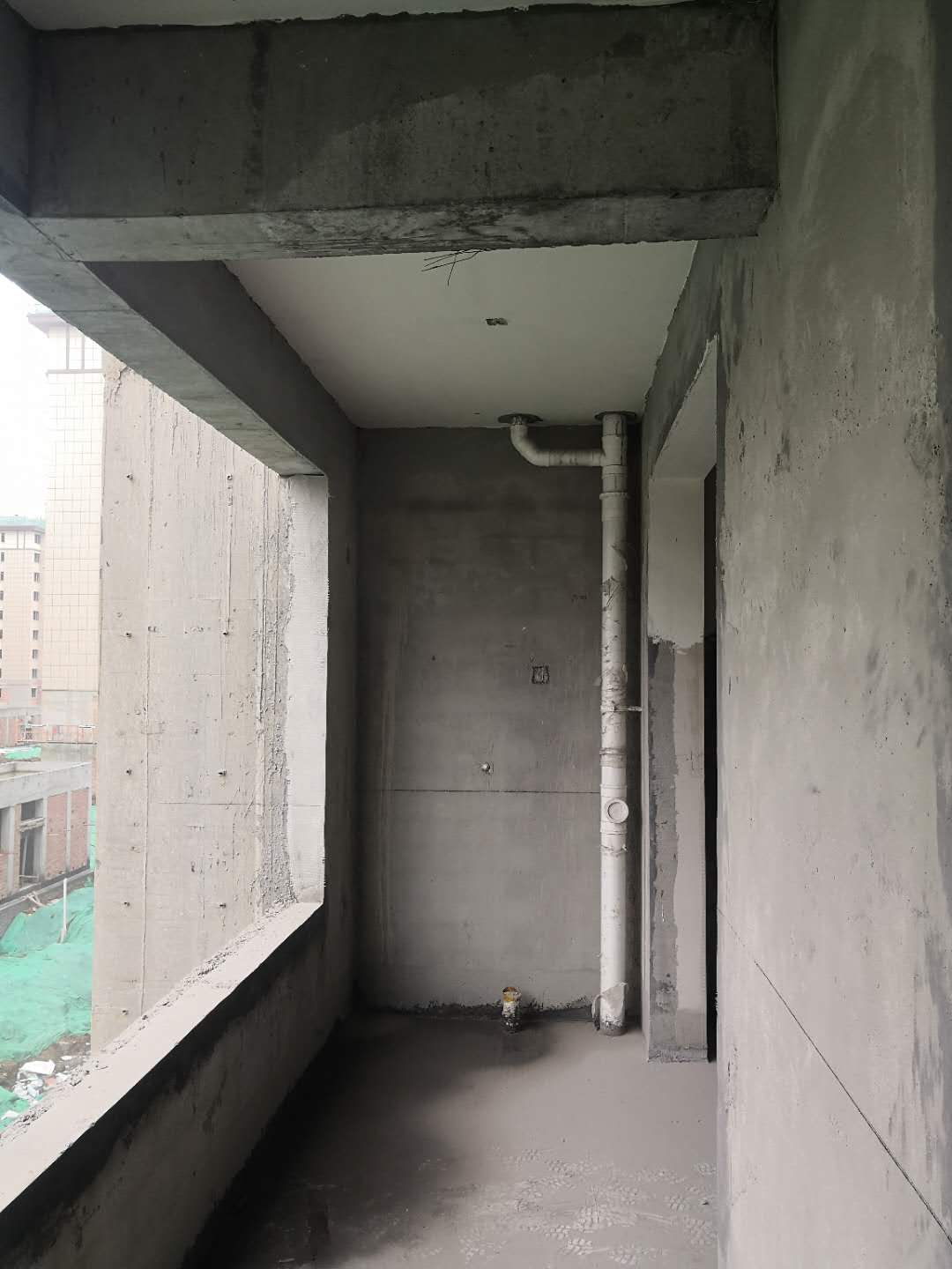 设计师总结的干货文:阳台铝扣板和桑拿板哪个好吊顶 设计师总结的干货文:阳台铝扣板和桑拿板哪个好吊顶