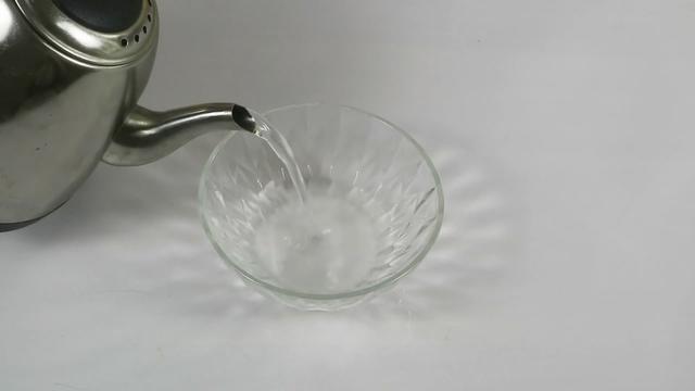 水龙头生锈如何去除 水龙头生锈如何去除