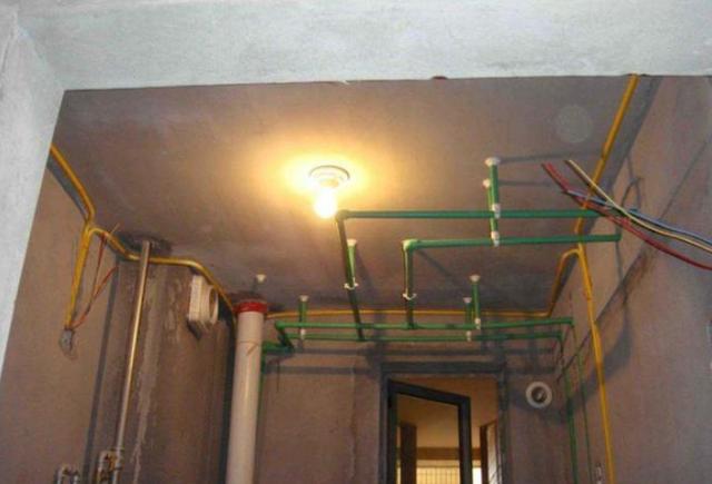 水管走地还是走顶?30年老工长良心建议! 水管走地还是走顶?30年老工长良心建议!