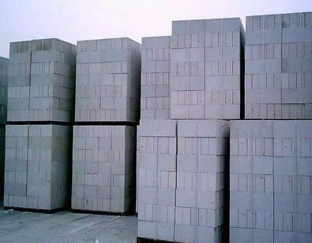 自建房还在用红砖垒墙吗 如今用这种砖冬暖夏凉还环保!