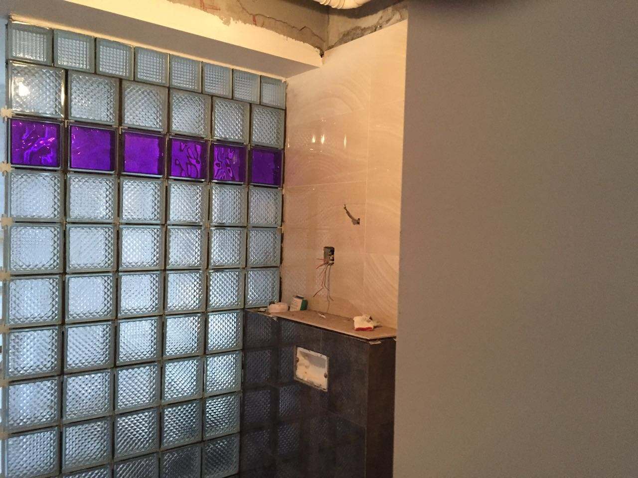 玻璃砖隔墙如何施工 玻璃砖隔墙施工步骤