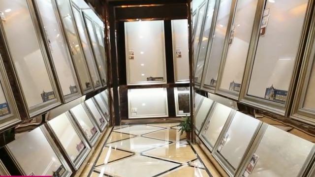客厅地面铺什么瓷砖好?与瓷砖风格装修搭配