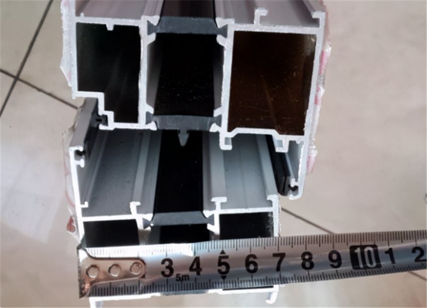 断桥铝 断桥铝