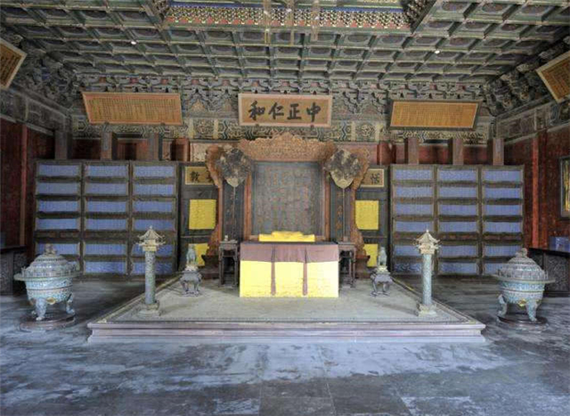 故宫养心殿地暖管道被发现 揭开200年前帝王家取暖的秘密