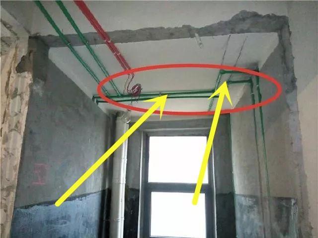 水管走顶为什么不好 这几点大家一定要知道! 水管走顶为什么不好 这几点大家一定要知道!