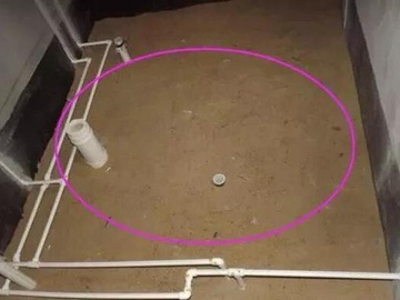 卫生间填充早不用沙子了 现在流行用这种材料